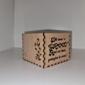 gift box 10x10x8cm personalised
